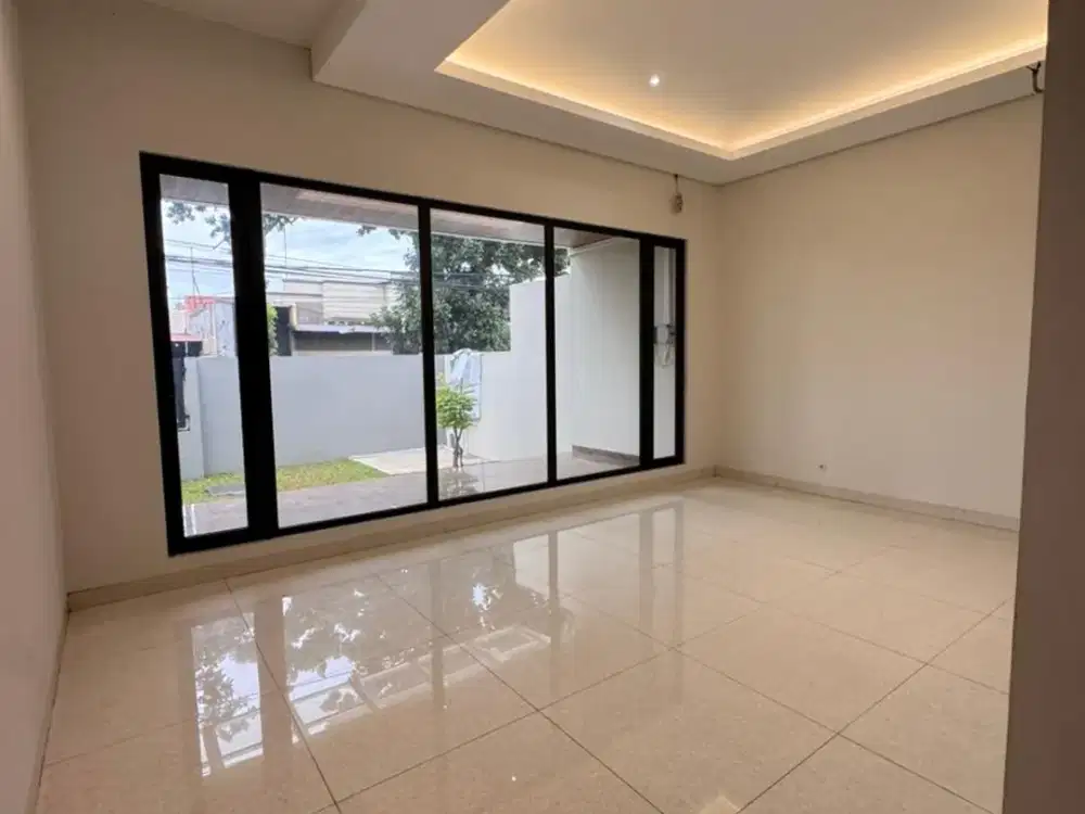 Rumah Siap huni dan Nyaman daerah Semarang Barat - 11464