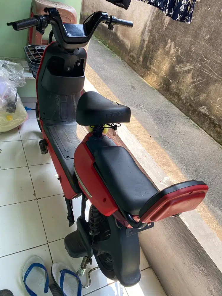 Sepeda listrik merk goda