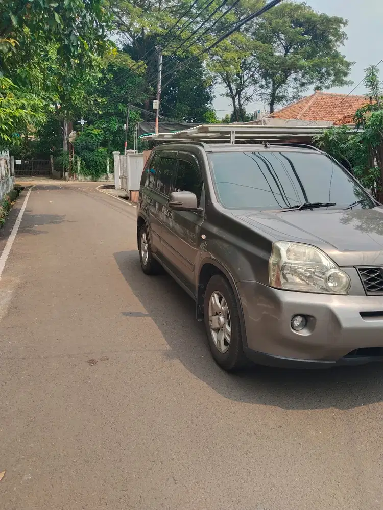 Nissan X-Trail 2010 Bensin