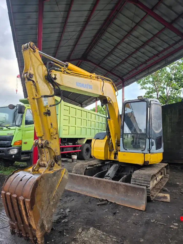 DIJUAL EXCAVATOR KOMATSU PC 78 US - 6