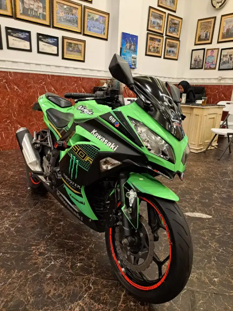 DIJUAL CEPAT CASH NINJA 250FI TH 2015 SURAT LENGKAP MESIN ADEM GARANSI