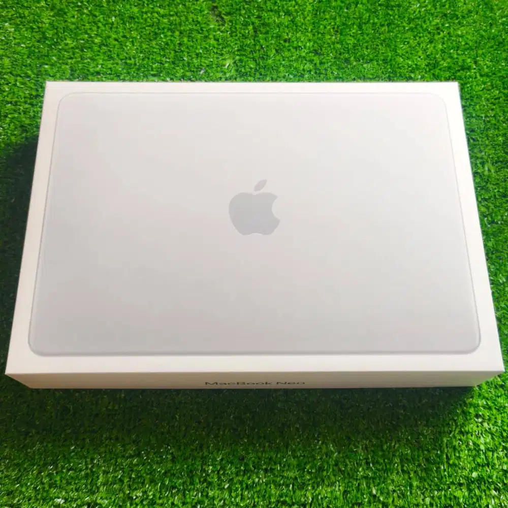 Macbook Neo 13inch RAM 8GB SSD 256GB Silver Segel Garansi resmi 1tahun