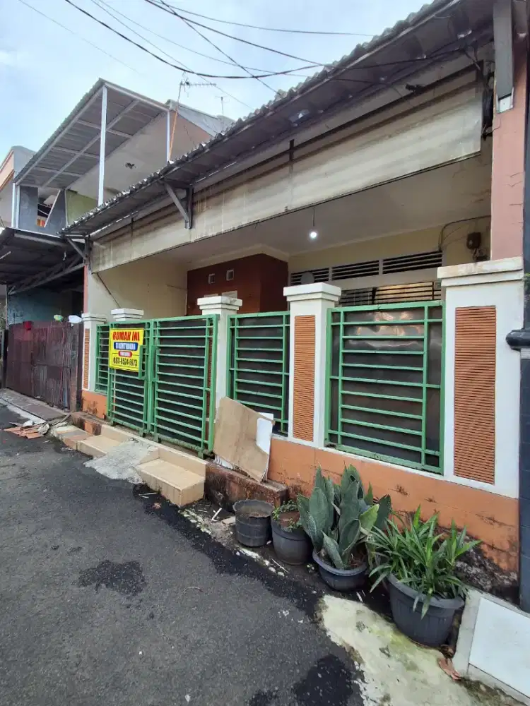 Disewakan rumah bebas banjir, dekat dengan Mall Buaran Jakarta Timur