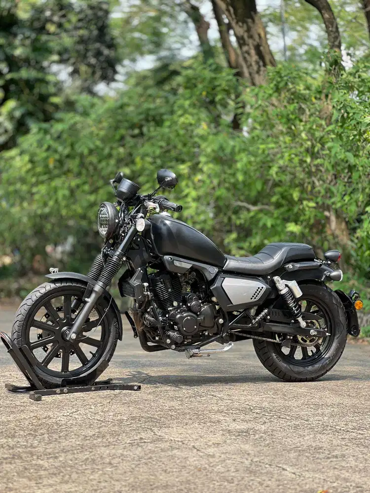 BENELLI MOTOBI EVO 200 HITAM 2023 KM 4K PAJAK PANJANG LIKE NEW
