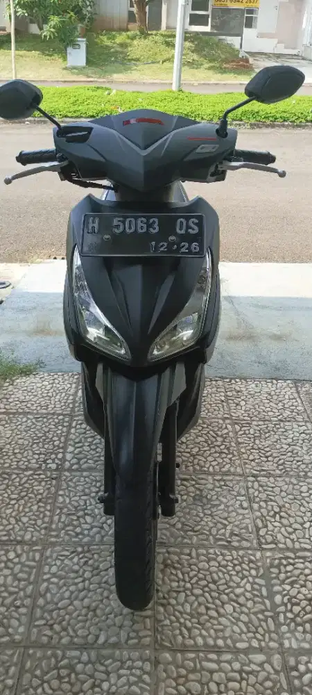 Honda vario 110 fi 2016 warna hitam Bpkb.faktut,stnk