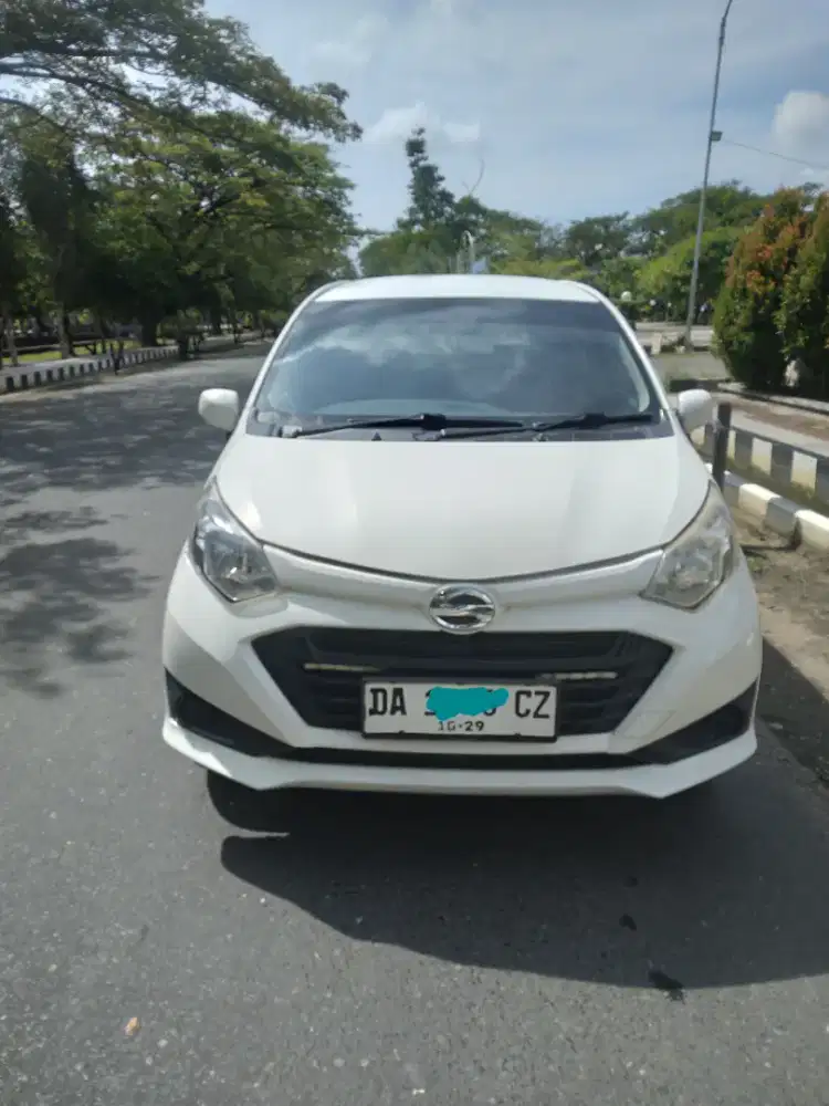 Mobil Sigra tipe M 2019