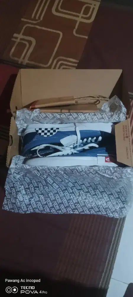 Sepatu Vans Slip on navy