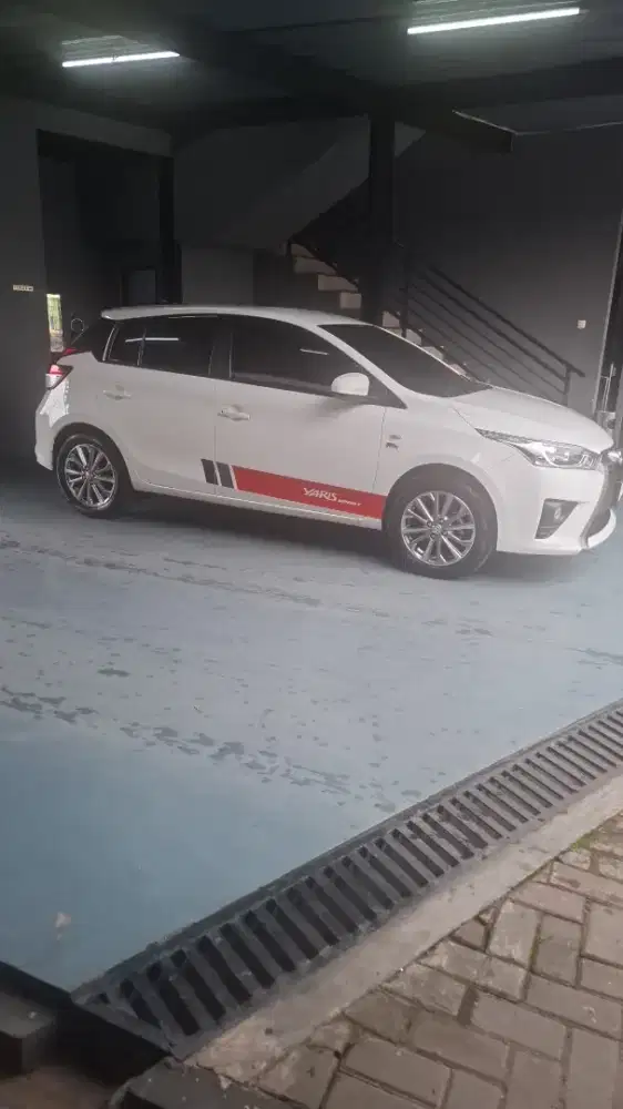 Dijual toyota yaris g 2017