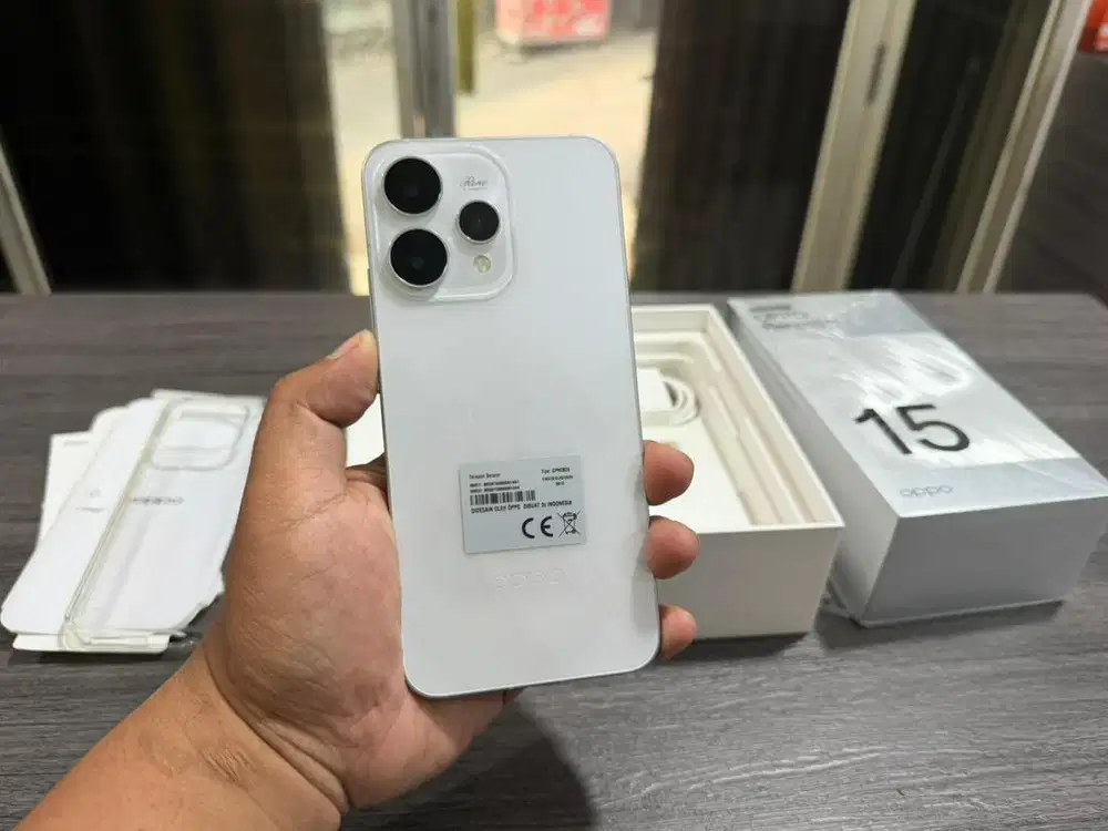 Oppo reno 15 5G 12/256gb mulus 1000% seperti baru fullset garansi