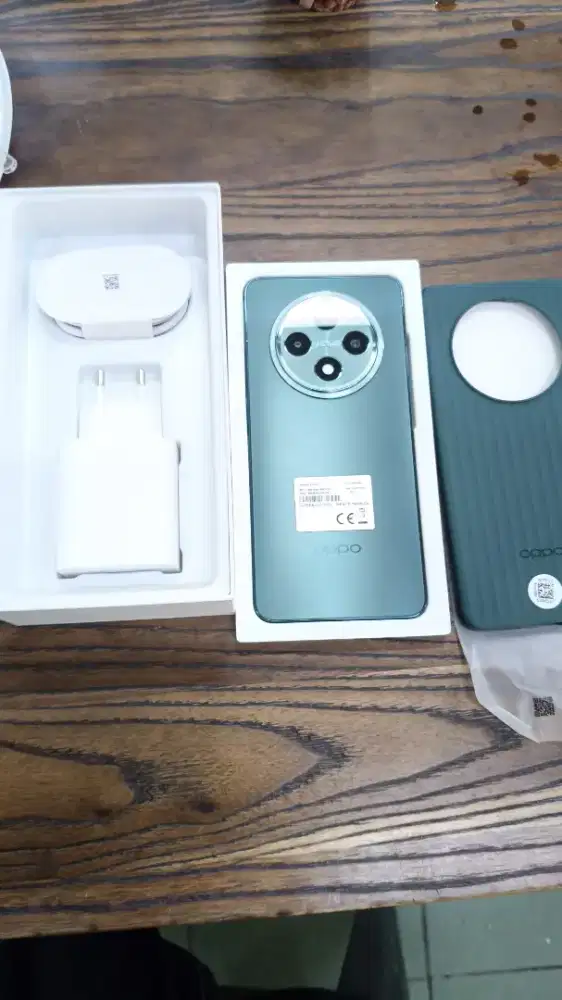 Oppo Reno 12 f  12/256