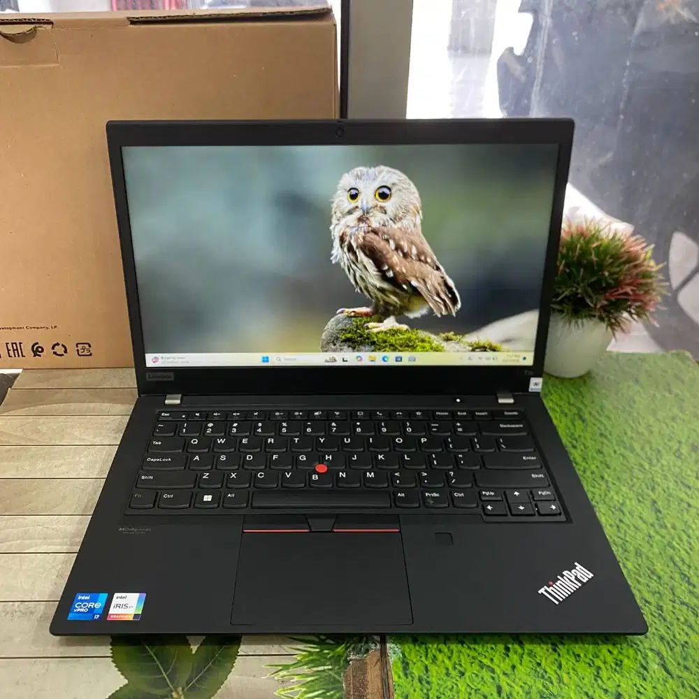 New Lenovo Thinkpad T14 Core i7-1185G7 16GB 256GB 14FHD Windows 11