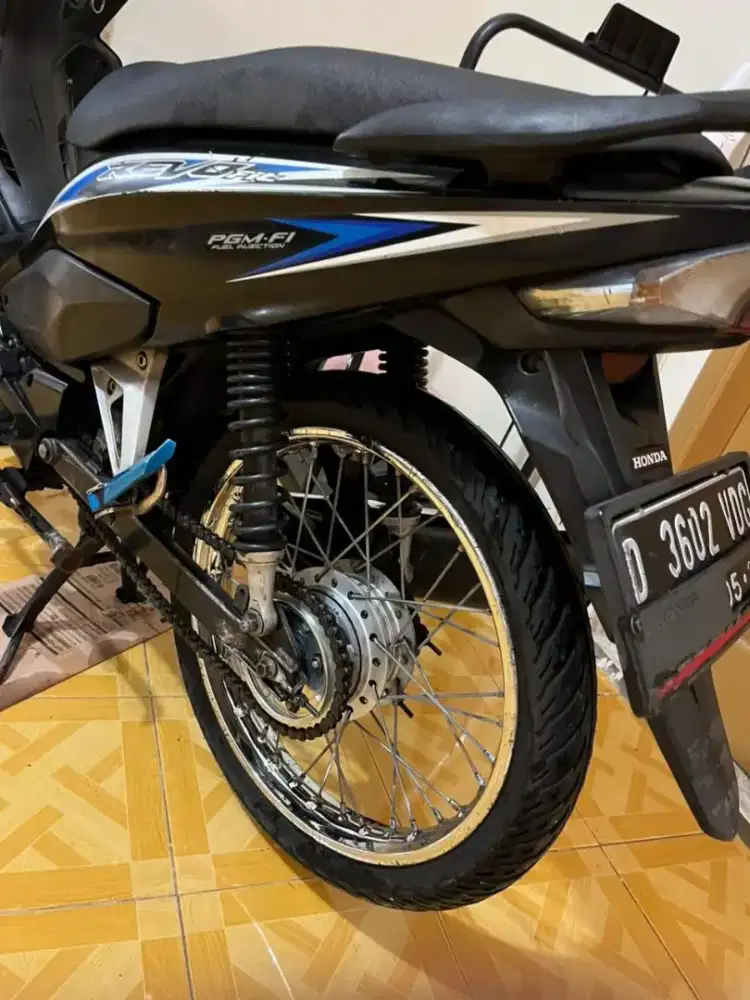 Honda REVO FI 2016