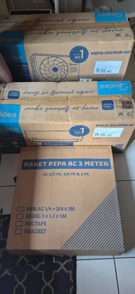 AC Midea 1/2 PK Like New