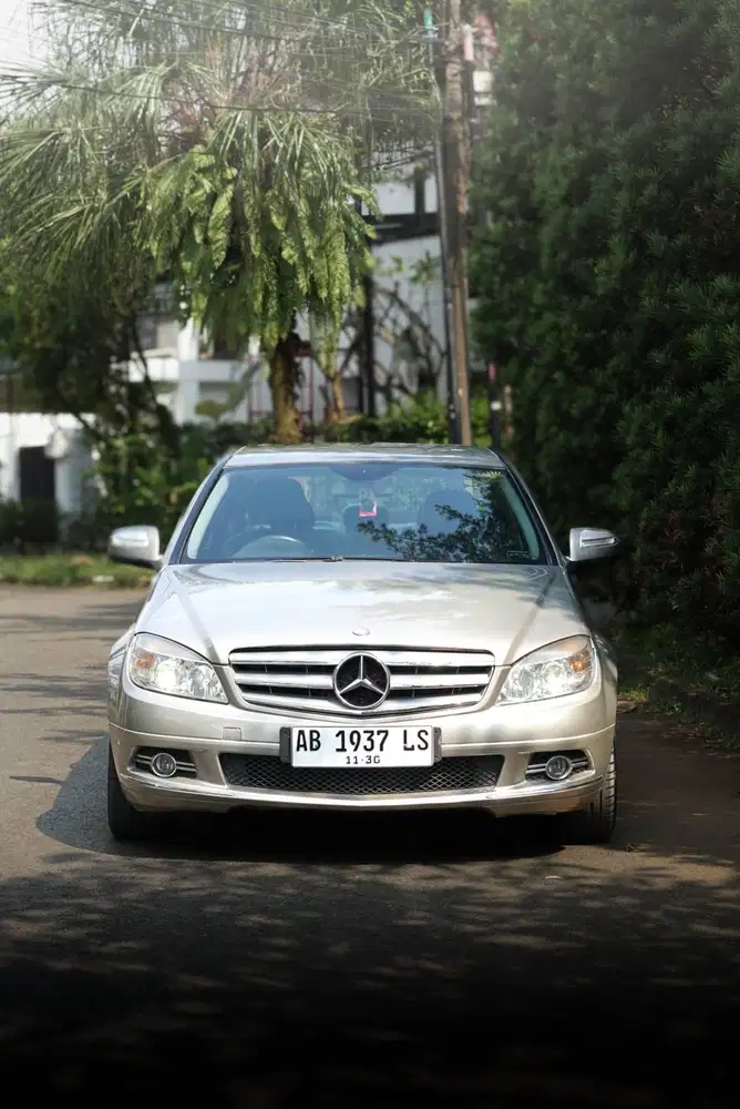MERCEDES BENZ C200 1.8 (AT) AVANTGARDE WARNA LANGKA
