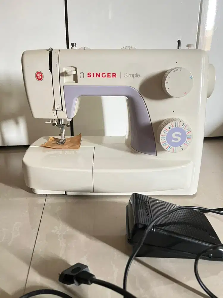Jual cepat! Mesin jahit singer 3232