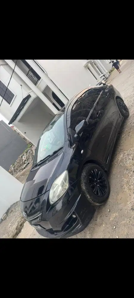Toyota Limo 2012 Bensin