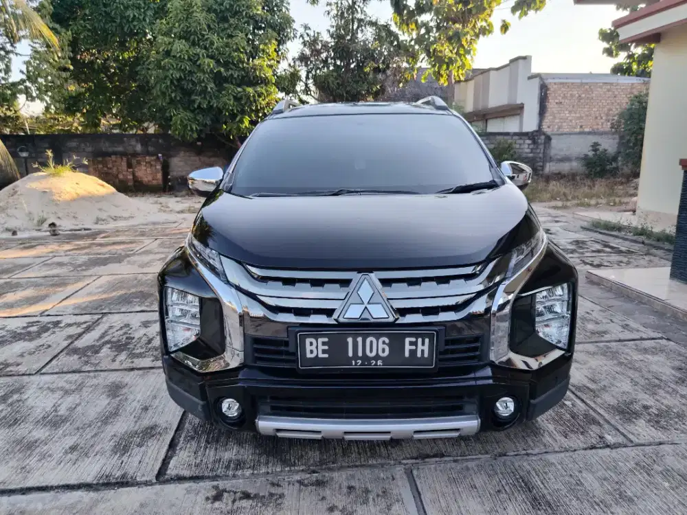 Mobil Mitsubishi Xpander cross 2021