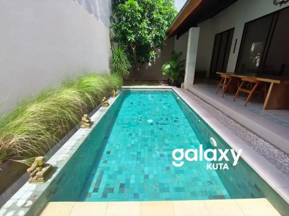 JUAL SEWA VILLA COZY DENGAN TAMAN LUAS DI SEMINYAK BADUNG