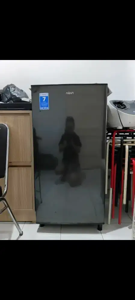 Kulkas merk Aqua 1 pintu
