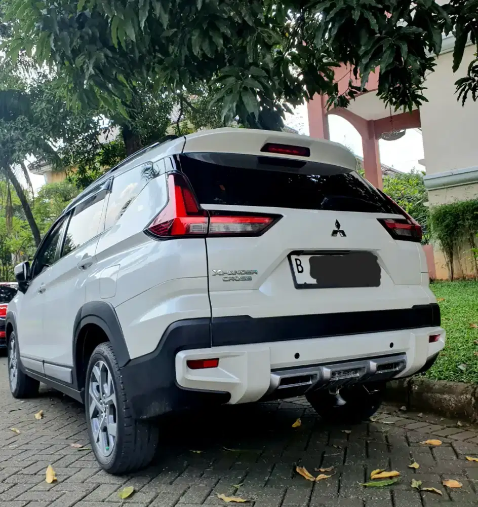 Facelift model mitsubishi xpander cross premium AT 2023
