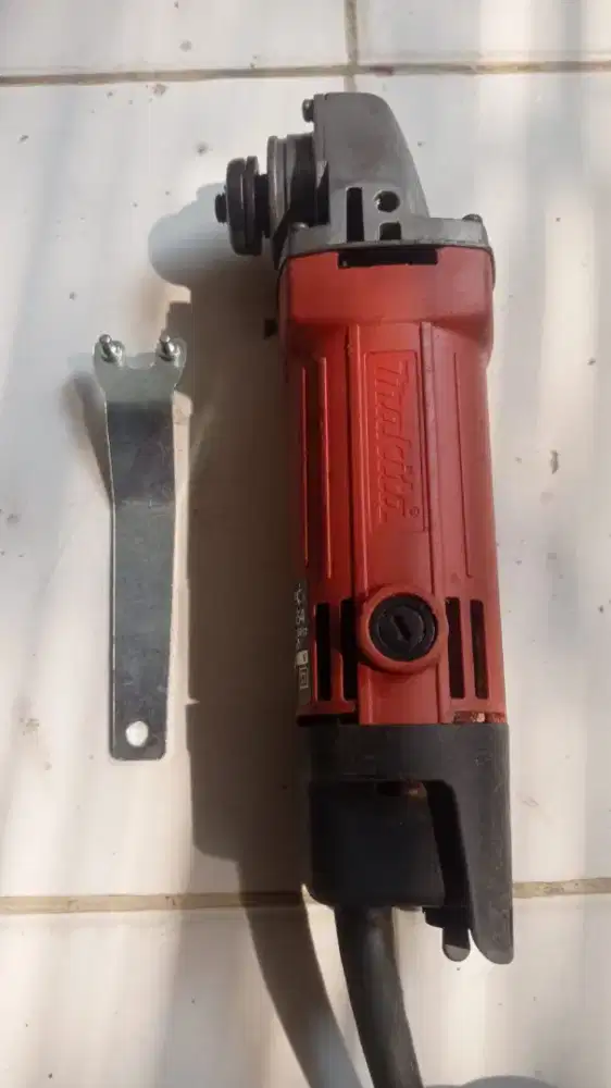 Gerinda MAKTEC MT954 4 inch Kondisi Second