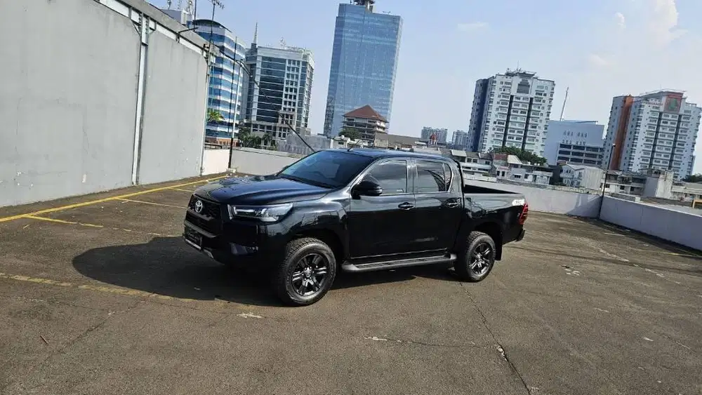 Toyota Hilux 2.4V Double Cabin Facelift Nik 2024