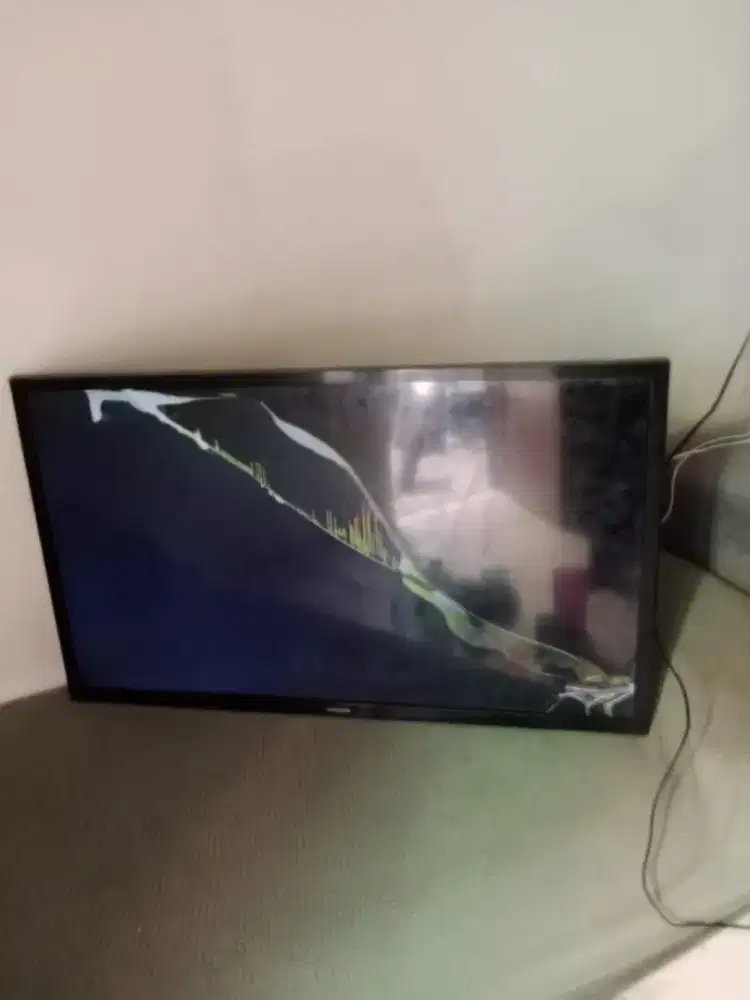 Dijual tv Samsung lcd smart 32 inch
