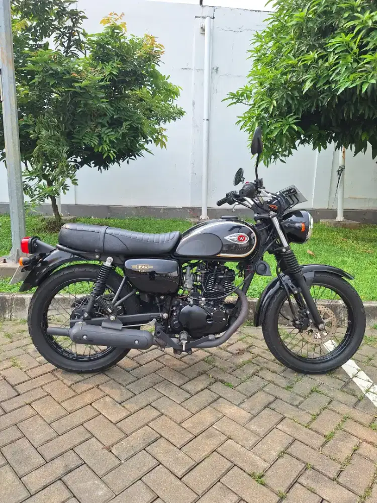 Kawasaki W175 SE Black 2017