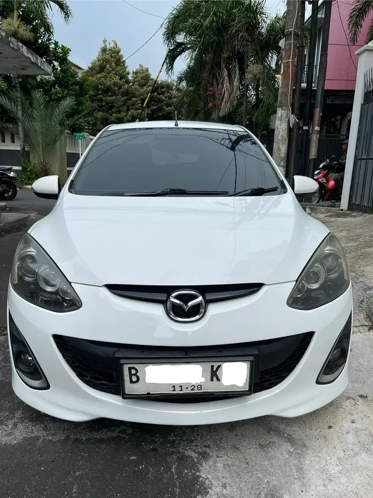 Mazda 2 2013 Bensin