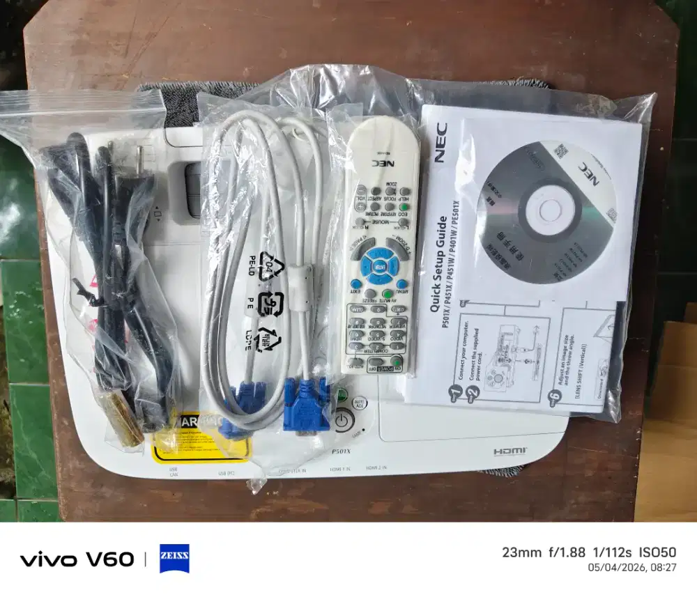 Proyektor NEC P501XG Fulset like new banget baru dipake 17jam