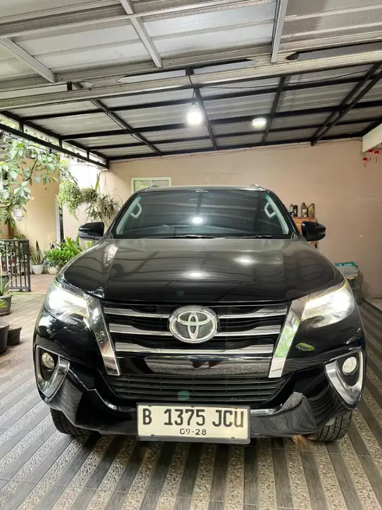 Jual mobil fortuner, pemakaian pribadi, mobil terawat