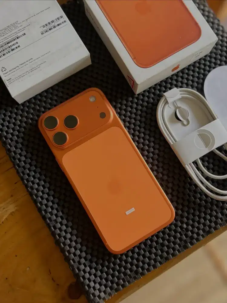 Iphone 17 pro max 256GB cosmic