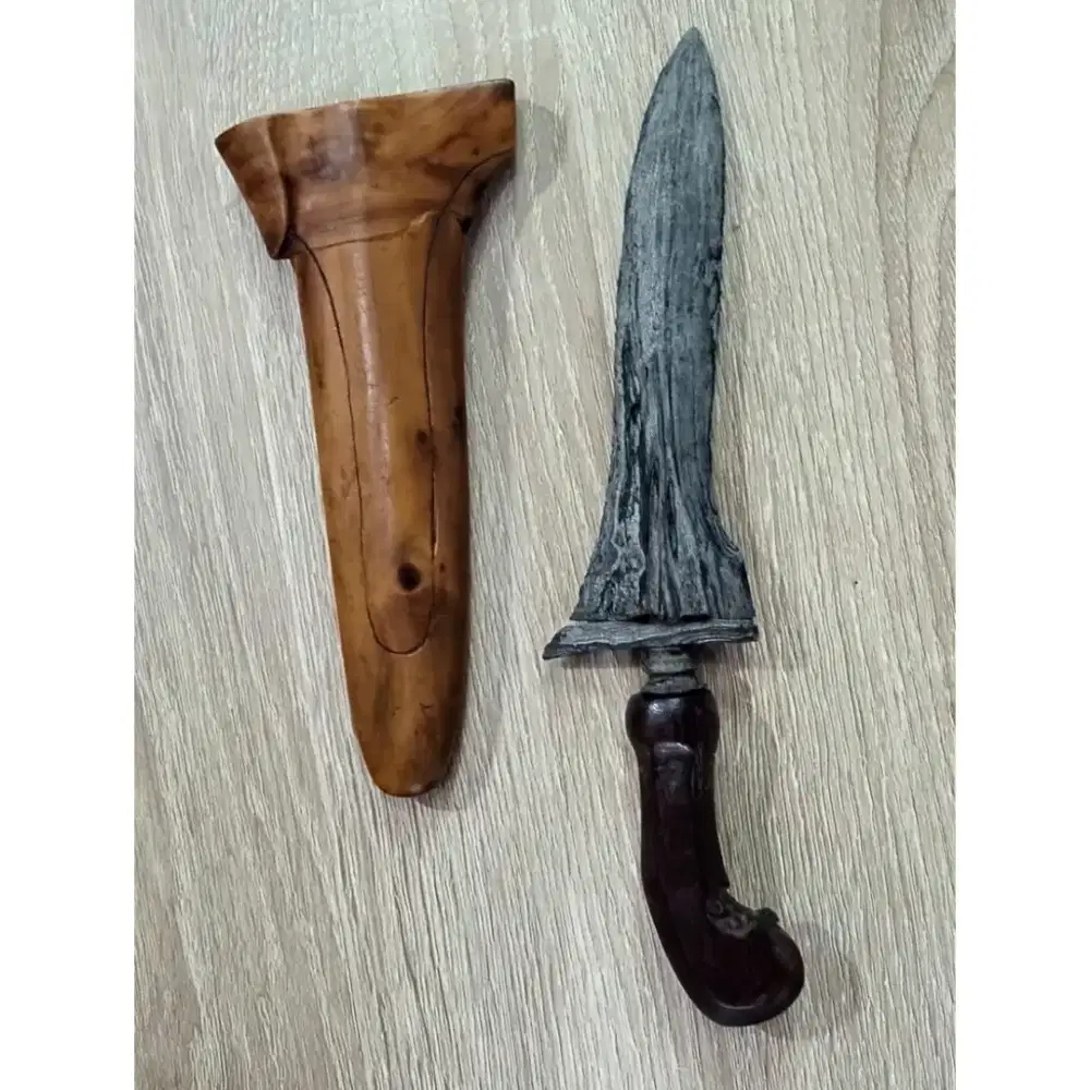 Pusaka Sepuh Bethok untuk tindih