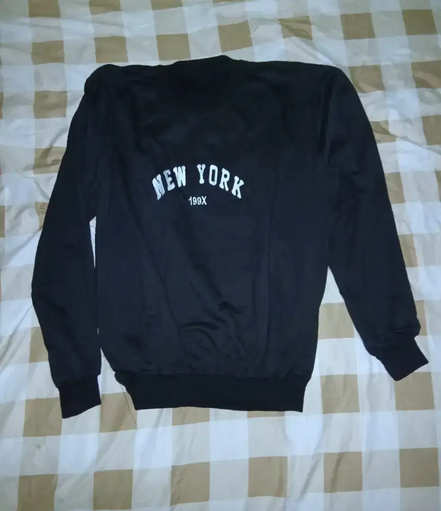 Baju Preloved dalam keadaan baik