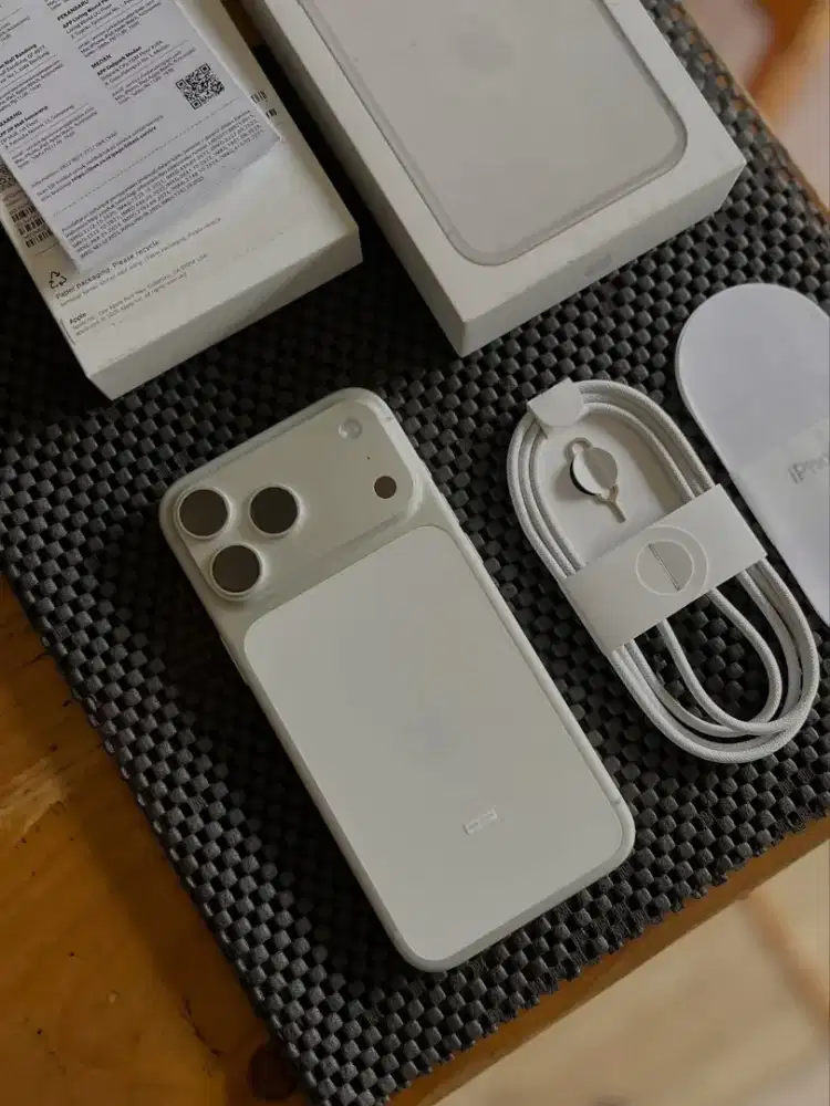 Iphone 17 pro max 512GB silver