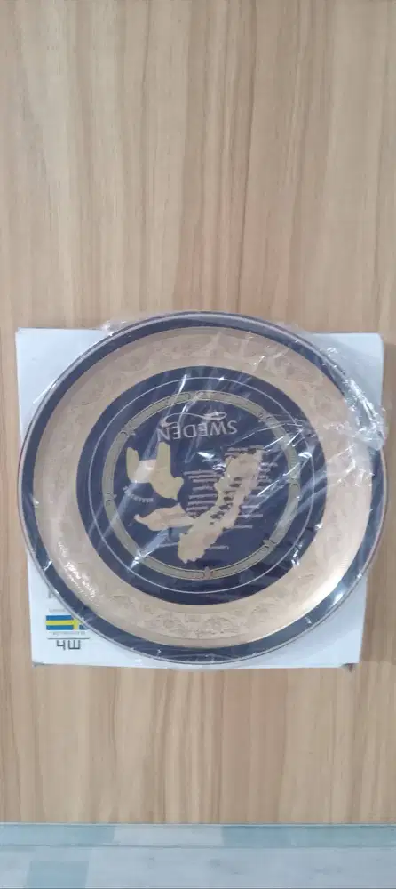 Piring Kaca Pajangan Lemari dr Swedia