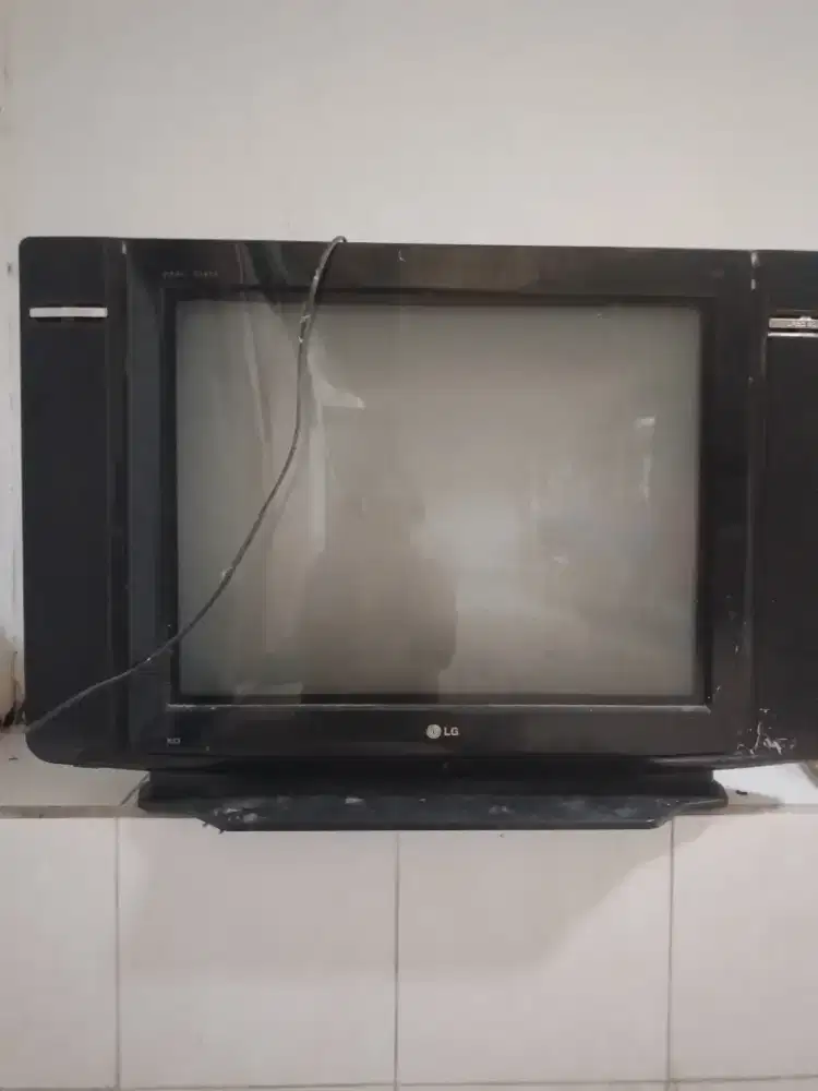 Dijual TV merk LG 21 inch