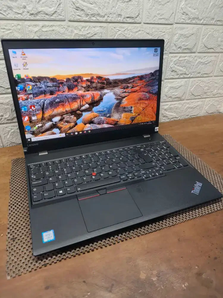 Lenovo Thinkpad T570 intel Core i5 Gen-6 (8/256gb) 15,6 inch NORMAL