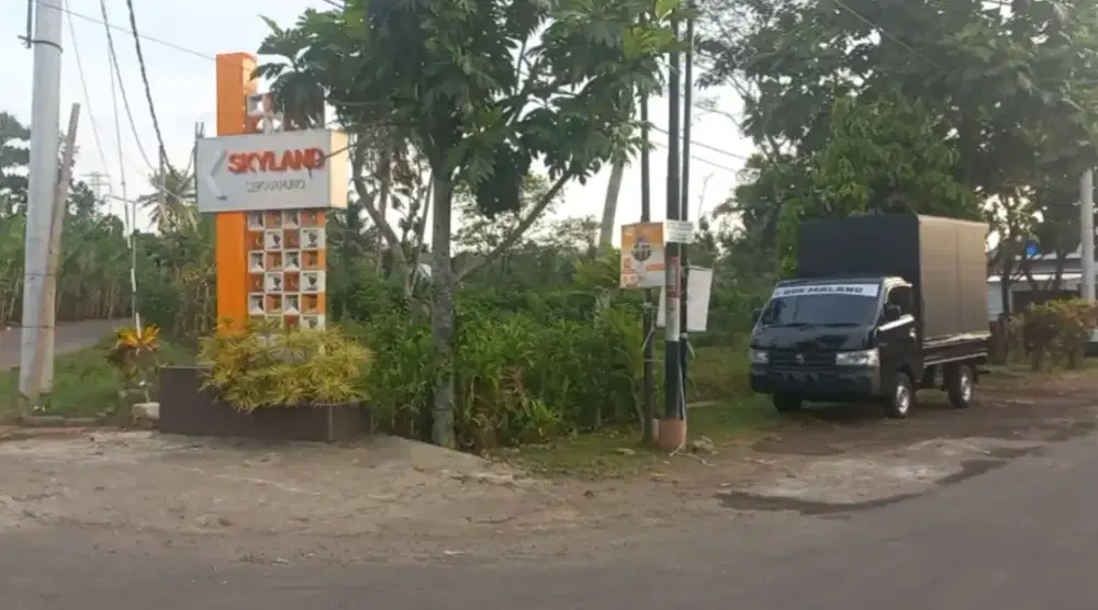 Dijual tanah strategis termasuk kios 3 unit