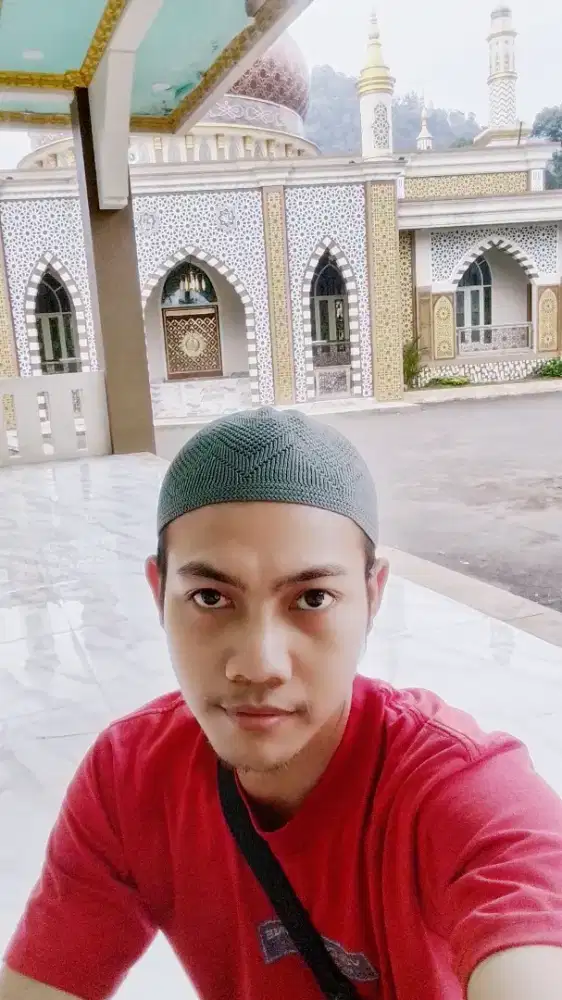 Cari pekerjaan untuk laki2 usia 27