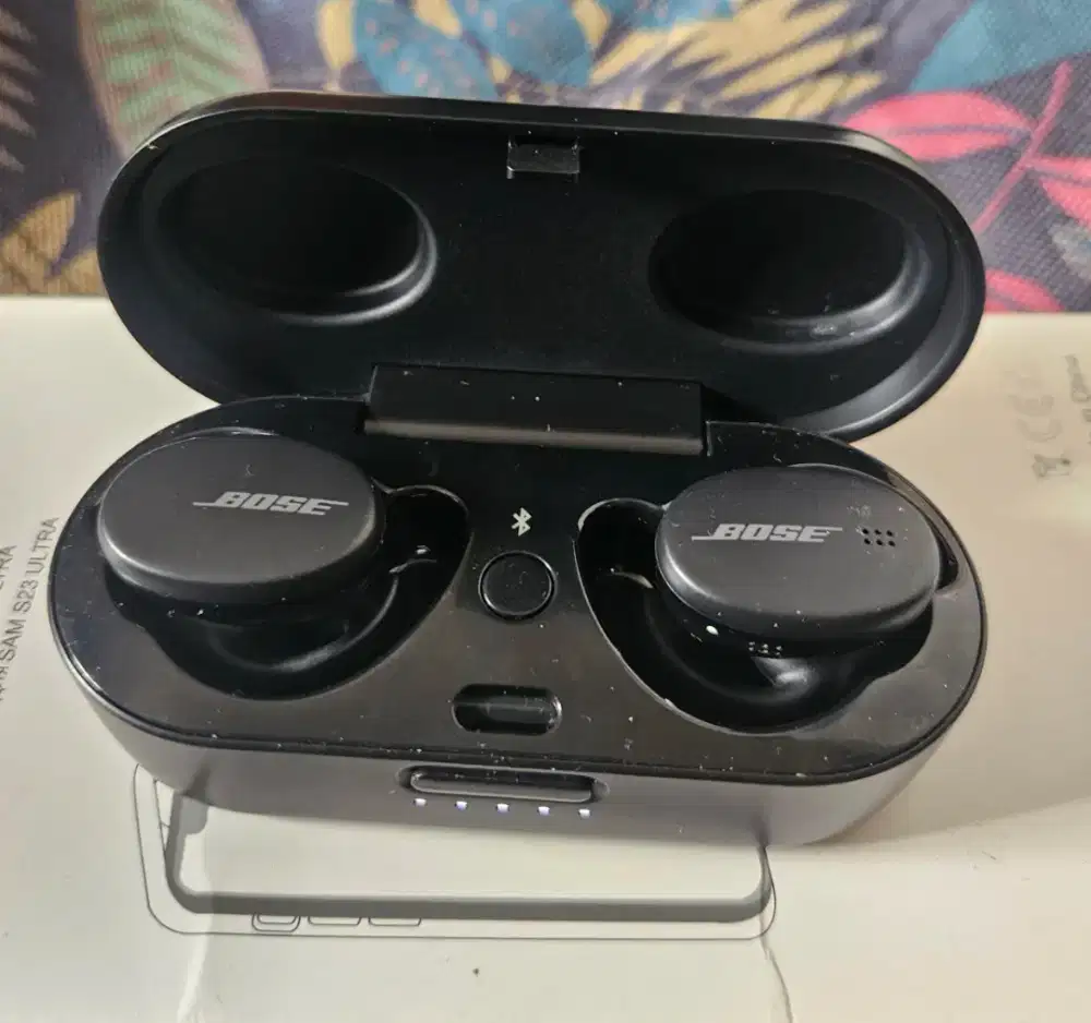 Earphone bluetooth BOSE