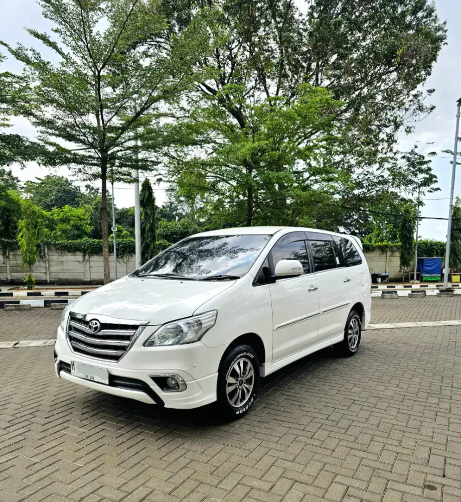 (DP 30JT) INNOVA 2.0 MT 2014 V LUXURY