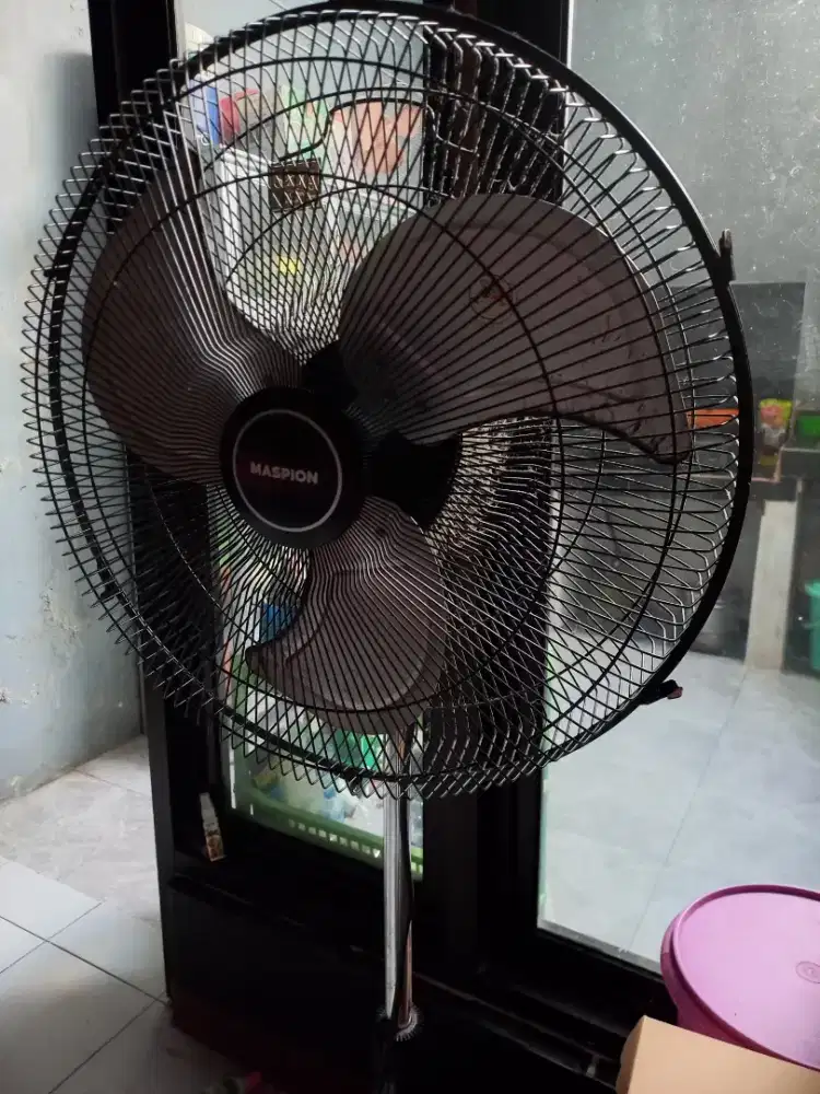 Kipas Angin Maspion 18 Baling Besi