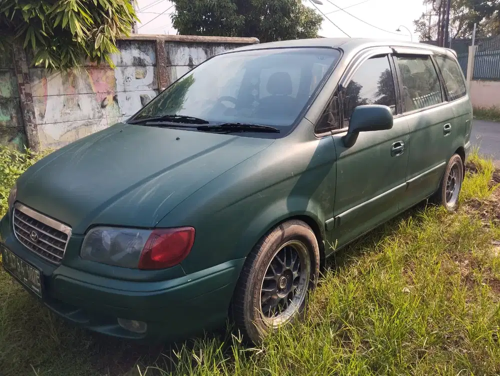 Hyundai Trajet 2000 Bensin