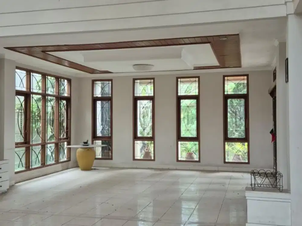 Rumah 2 Lantai Tinggal / Usaha Lokasi di Bukit Dago Pakar Bandung