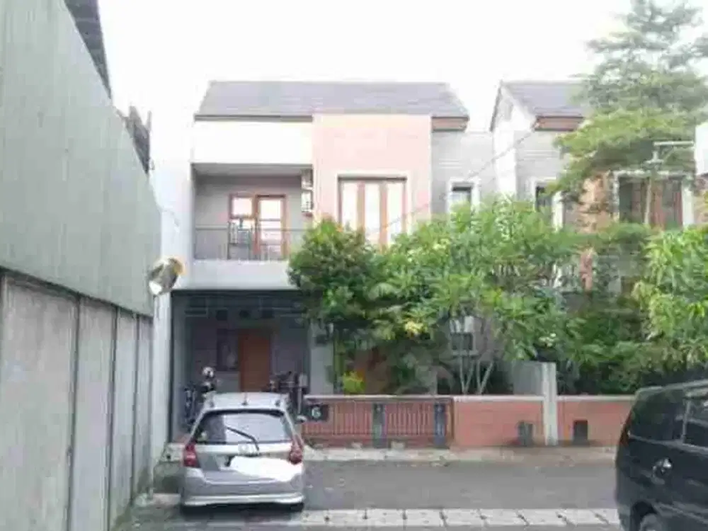 Rumah Kebagusan Jagakarsa  Dekat Ragunan 2 Lantai SHM 4+1 Kamar Luas Tanah 200m Hook Hadap Timur
