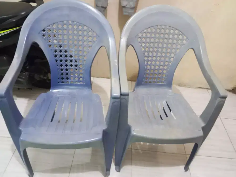 Kursi plastik 2 pcs