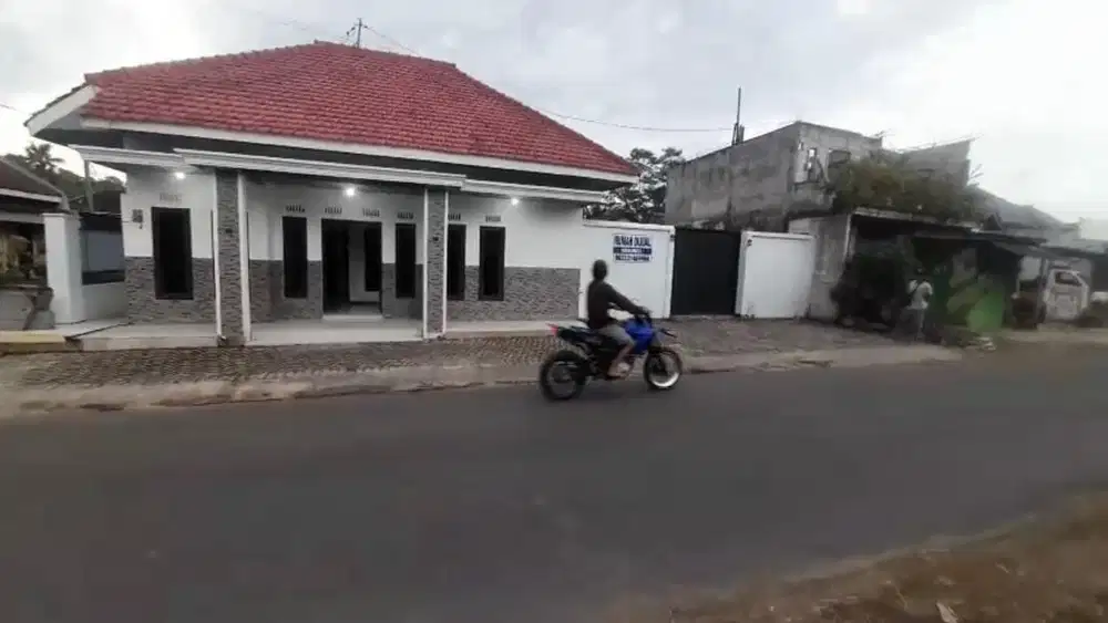 Rumah  Hook Turen AJB Akses Mobil
