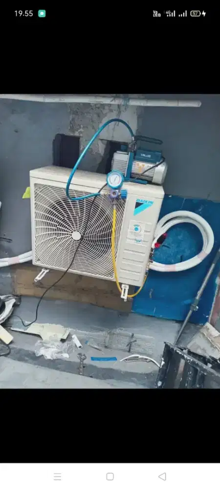Jasa servis AC kulkas mesin cuci kompa air dll bergaransi resmi