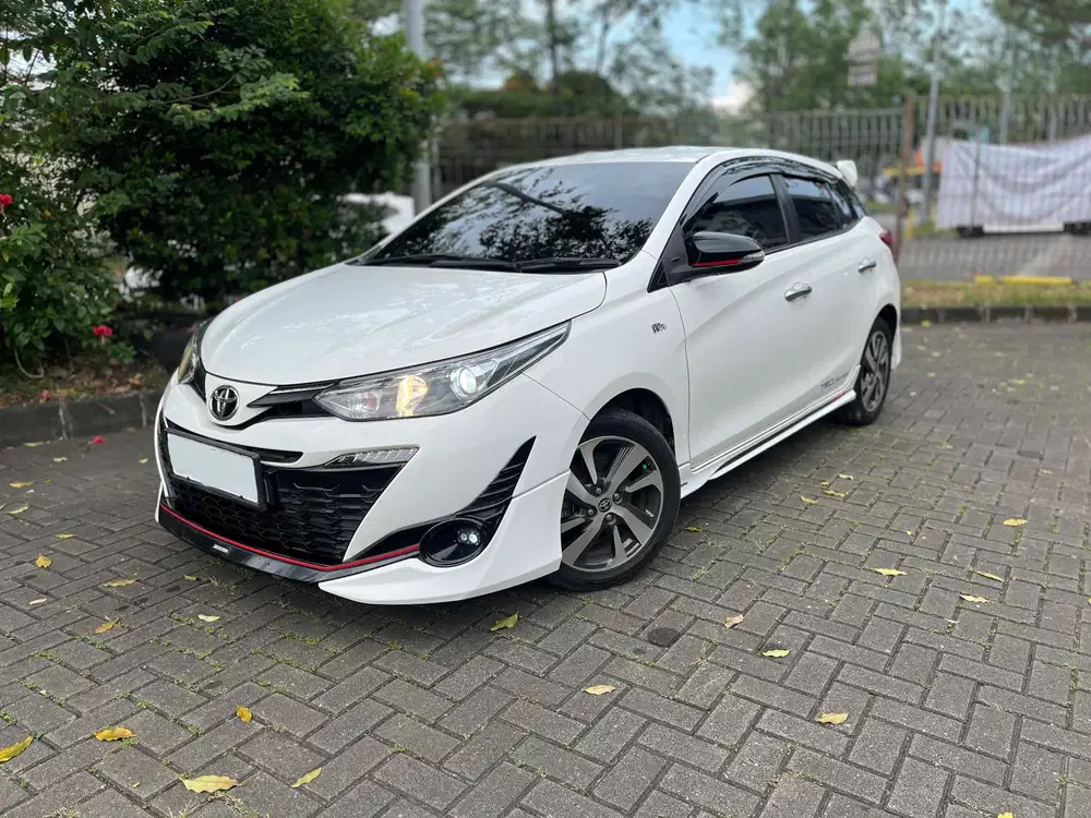 TOYOTA Yaris S TRD at 2019 Putih 
7 Airbag
